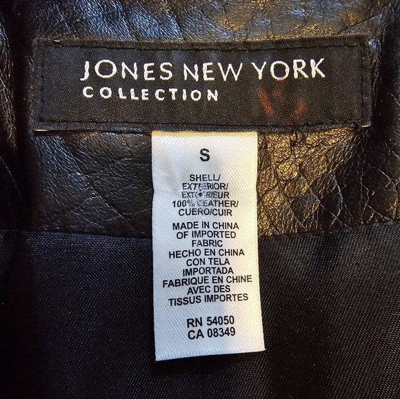Jones New York soft leather blazer/jacket - Picture 3 of 3
